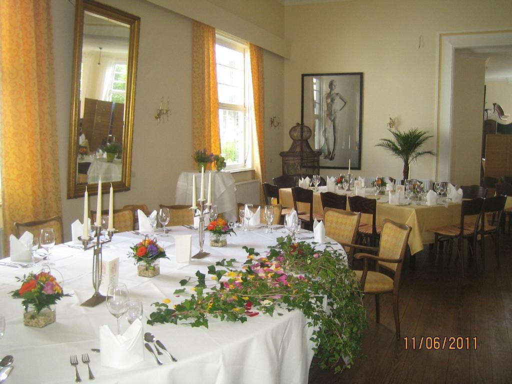 Hotel Drei Kronen Tecklenburg Buitenkant foto